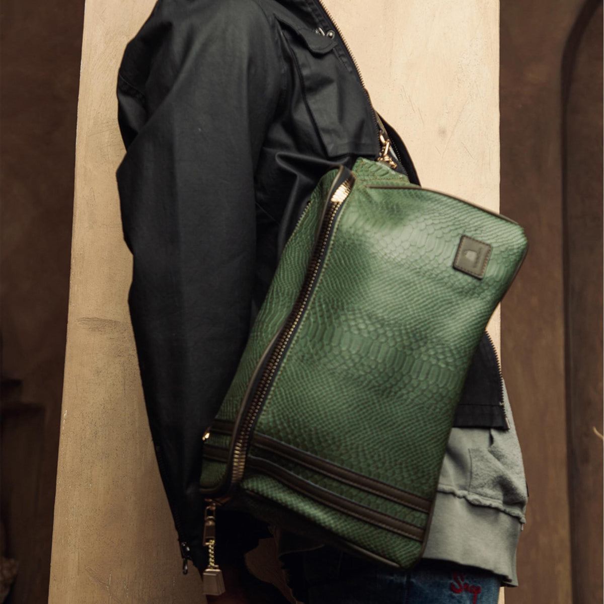 Olive Apollo 1 Messenger Bag